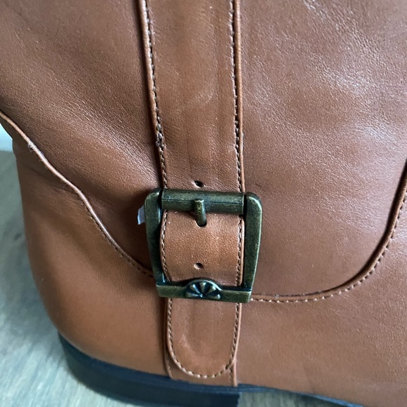 Isaac Mizrahi leather booties-size 7 - Picture 3 of 10